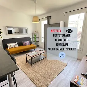 Les Temps Heureux Petite Terrasse Clim-netflix Marseille