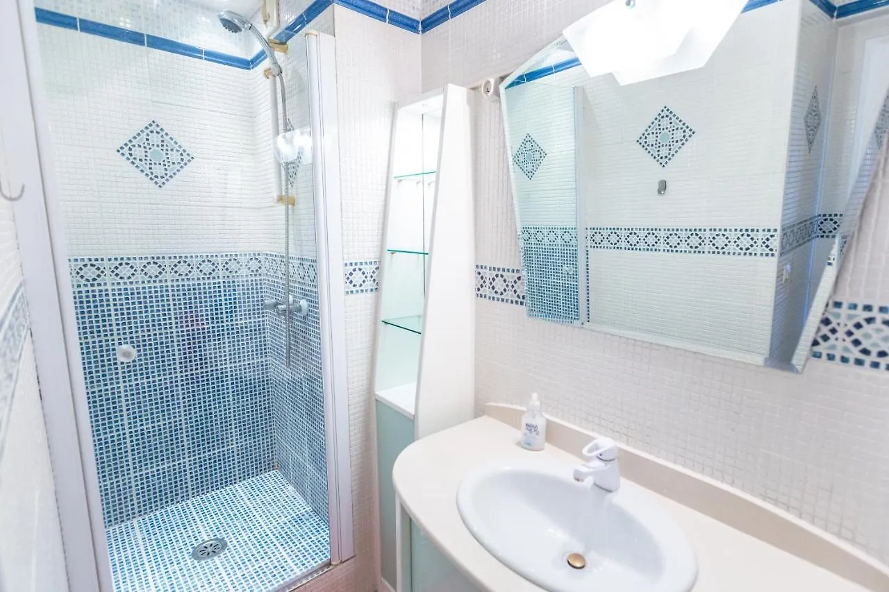 Appartement Superbe 100m2 - 2 Balcons - Proche Gare - Climatisé à Marseille